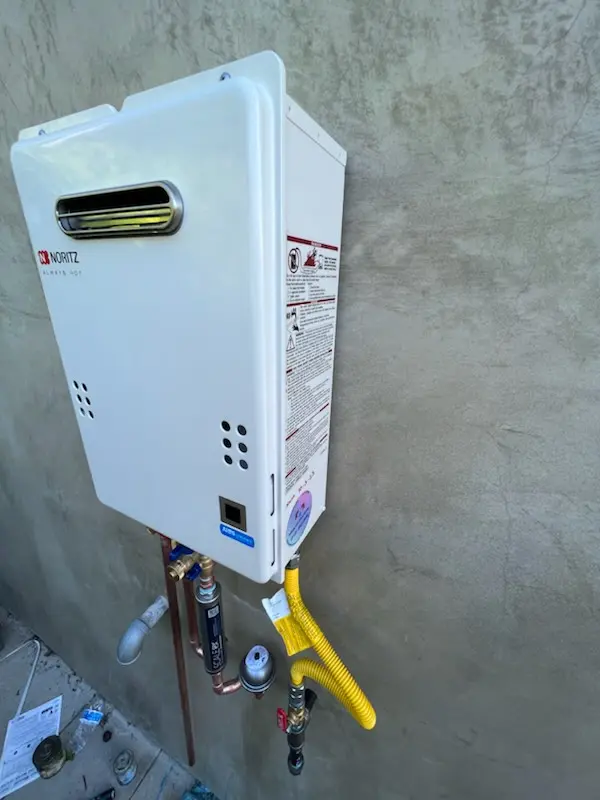 Tankless water heater installation for Carol City South homes